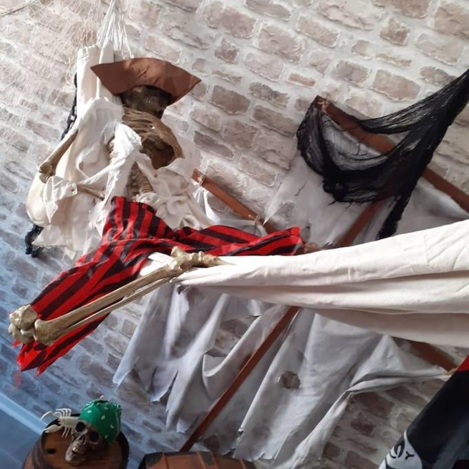 Aventure, Entier + Escape Game ! Apartment Reims